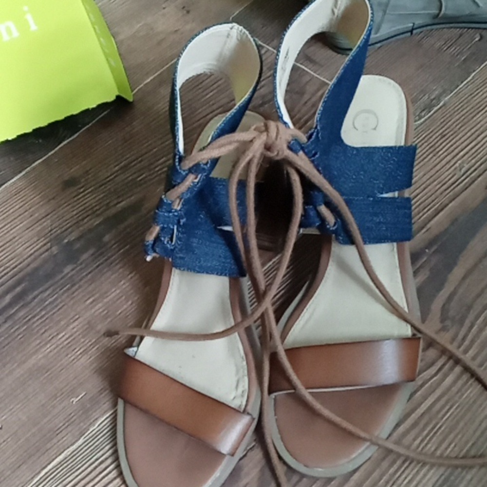 Est 1946 Blue jean wedges,size 7M